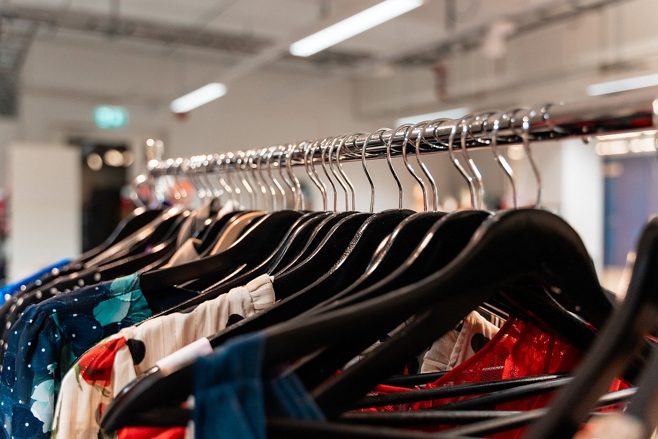 Cómo guardar vestidos de fiesta y ropa delicada