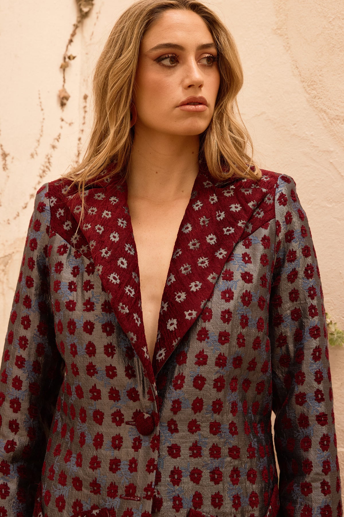 Traje Dintel